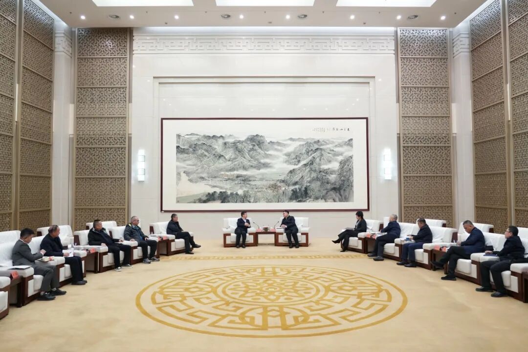 包头市委副书记、市长孟庆维组织召开战略新兴中心专项合作推进座谈会,双方将共同培育面向新质生产力的创新生态